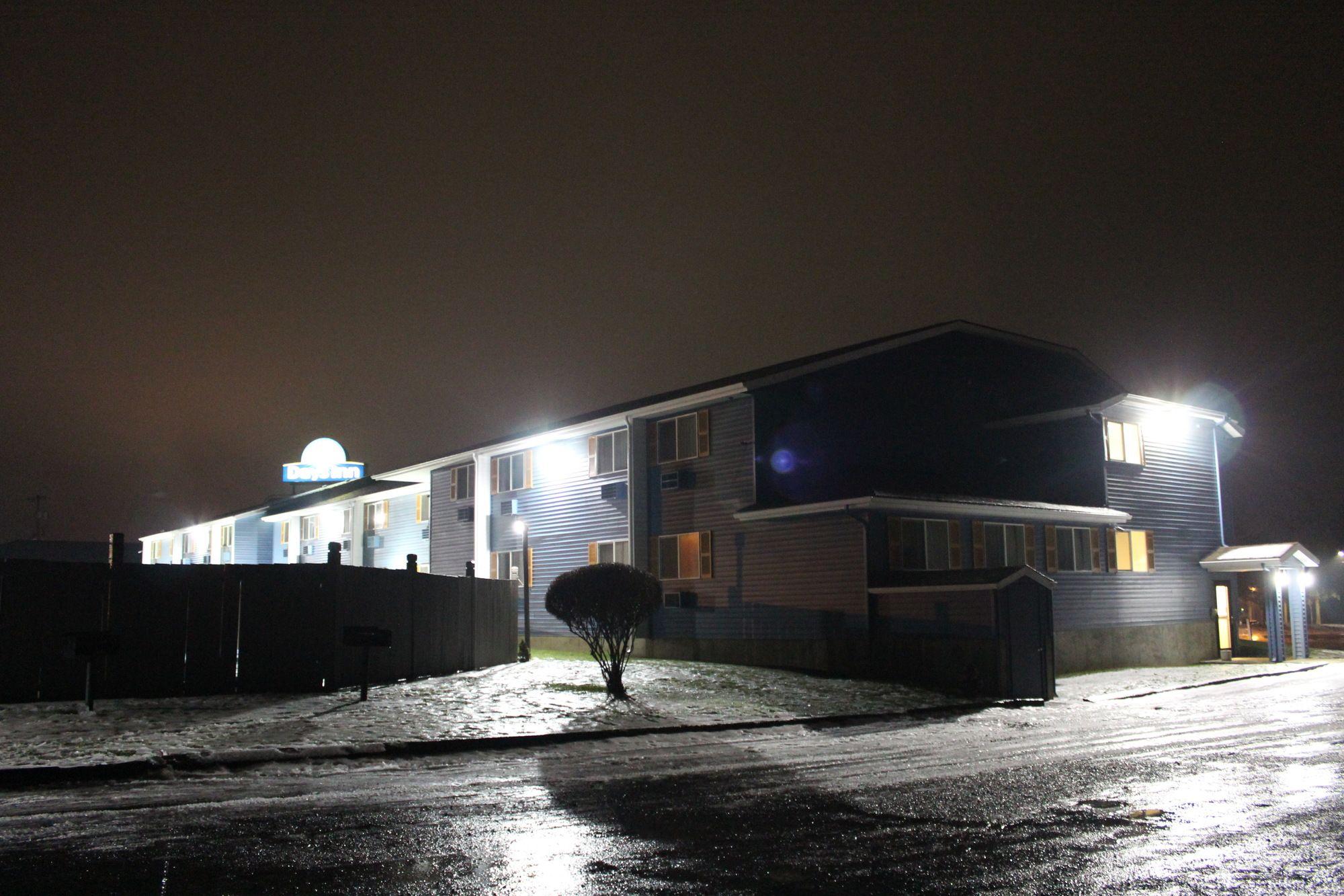 Days Inn By Wyndham Ritzville Экстерьер фото