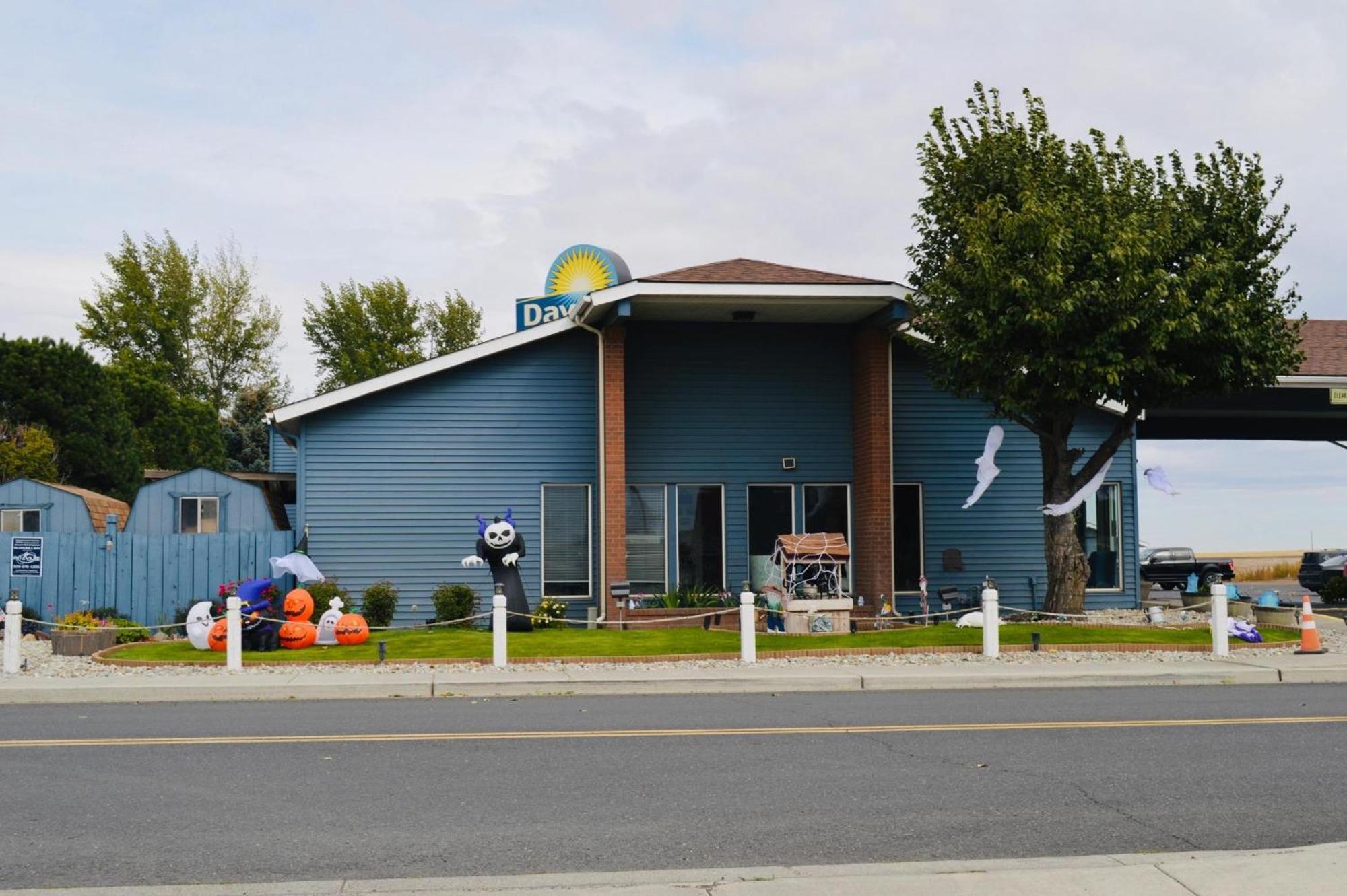 Days Inn By Wyndham Ritzville Экстерьер фото